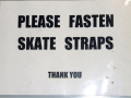 Fasten skate strap sign 