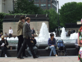 lunchtime by fountain